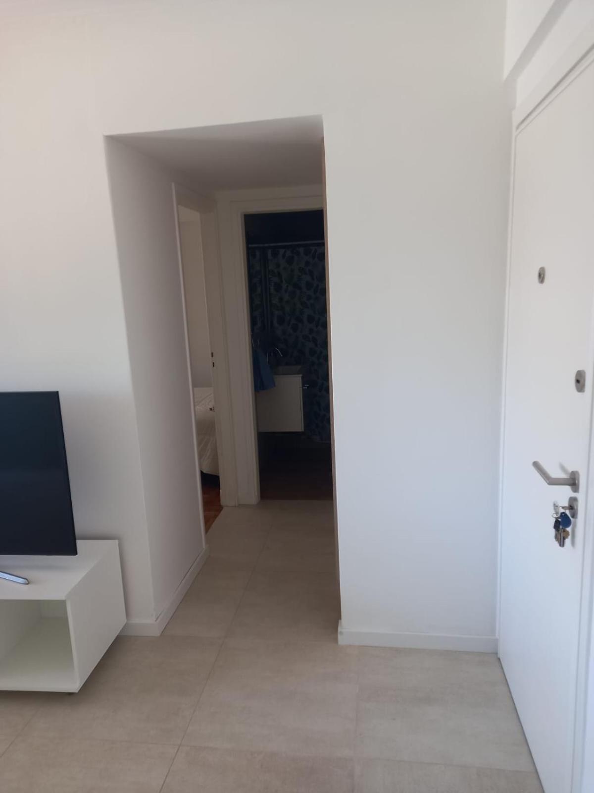 Apartamento Depto 2 Amb Reciclado Mucha Luz! *